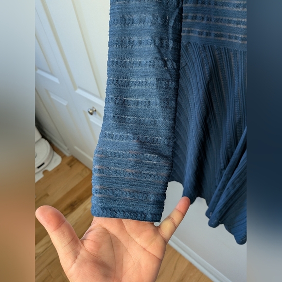 BCBG MAXAZRIA Navy Blue Fit Flare Dress Size Small Stripes Long Sleeves - Picture 5 of 11